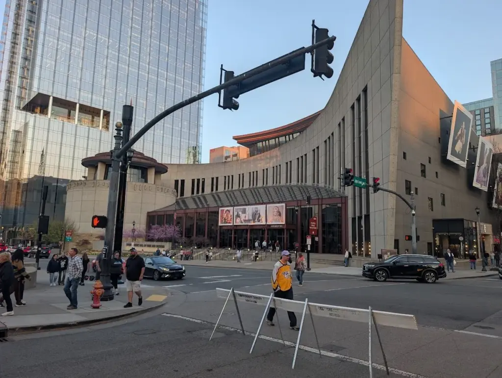 The curved facade of the Country Music Hall of Fame and Museum, the first stop on this Nashville itinerary
